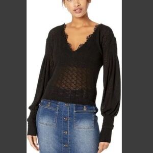 Free PeopleDream girl knit lace trim sweater top size XS